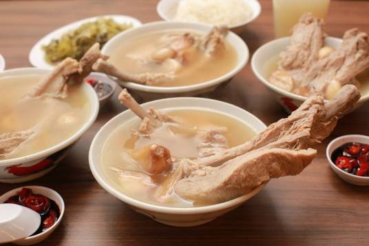 肉骨茶（马来西亚菜肴）