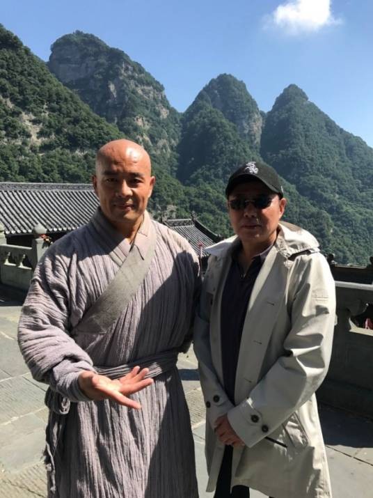 龙武(中国男演员、中国大力士运动员)