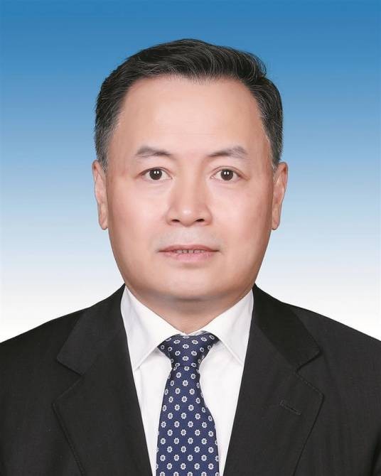 焦小平（新疆生产建设兵团原党委常委、副司令员，中国新建集团公司原副总经理）