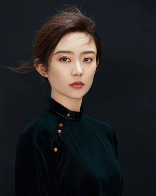 李七月