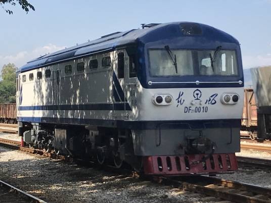 东风21型内燃机车