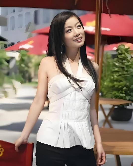 曾子墨(中国内地女主持人、作家)