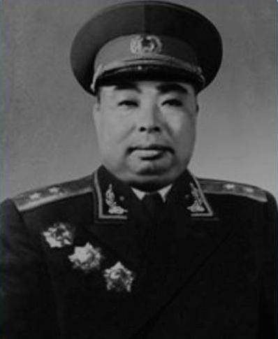 吴法宪（原中国人民解放军副总参谋长兼空军司令员）