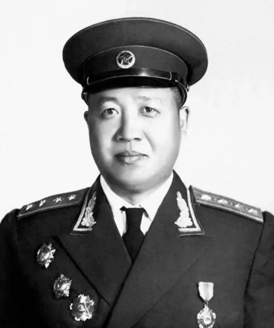 范天恩(抗美援朝著名将领、济南军区原烟威警备区司令员)