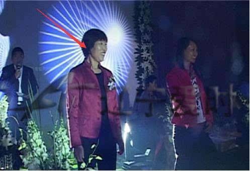 葛淑珍（个体户老板、赵本山的前妻）