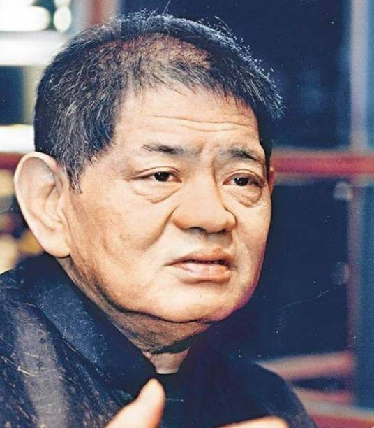 黄任中