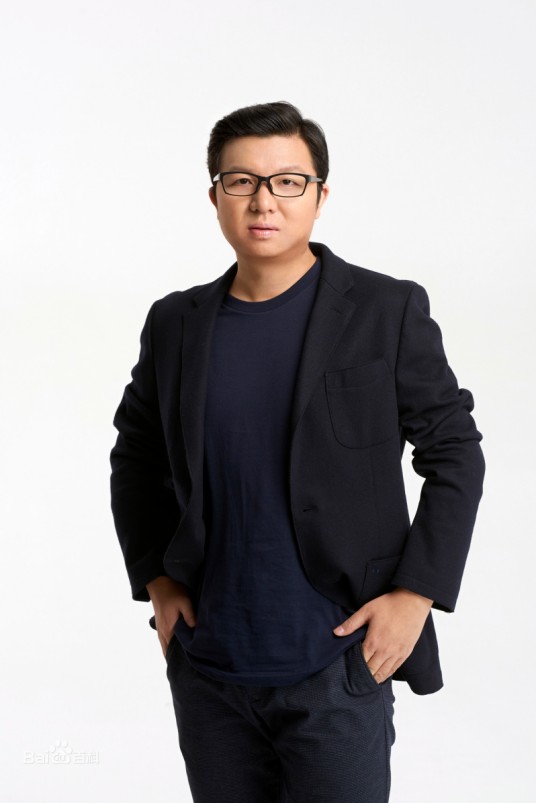 宿华（快手联合创始人、执行董事、薪酬委员会委员）
