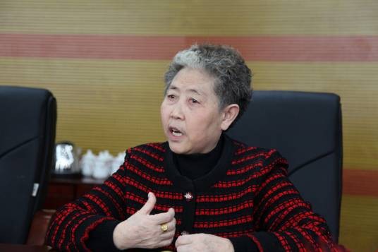 陶华碧