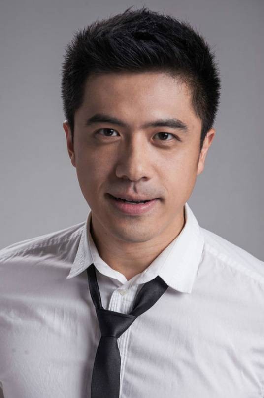 王梓（前上海东方卫视著名主持人）