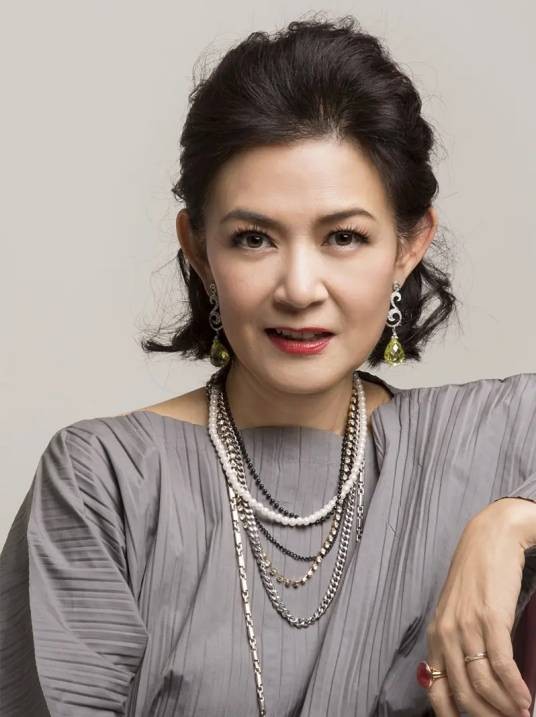 潘芳芳（中国香港女演员、主持人）