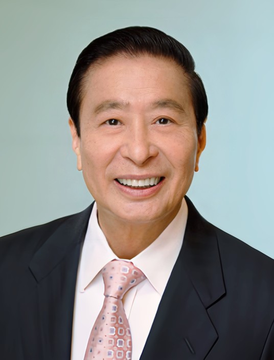 李兆基（中国香港实业家、慈善家，恒基兆业地产有限公司创办人，恒基兆业地产集团原主席、总经理）