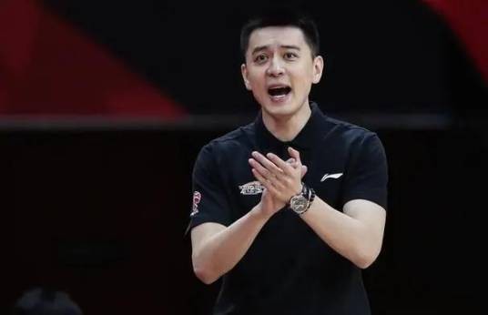 杨鸣(中国职业篮球教练、前篮球运动员)