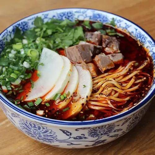 兰州牛肉面(甘肃省兰州市特色美食)
