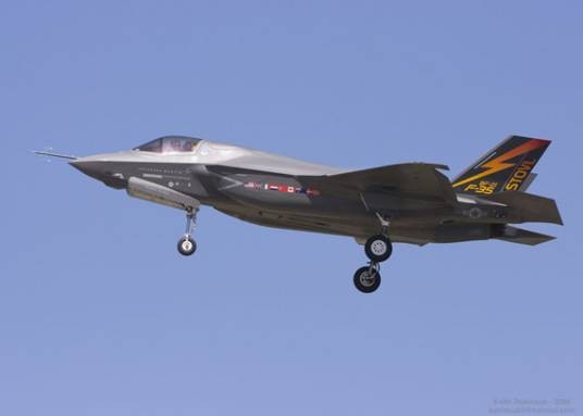 F-35B联合攻击机