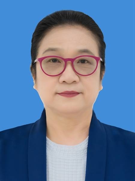 孙晓云（中央文史研究馆馆员，中国书法家协会主席，江苏省人民政府参事，江苏省美术馆名誉馆长）