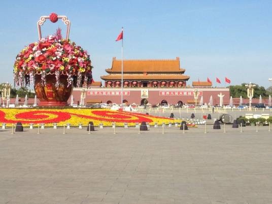 广场(空间场所)