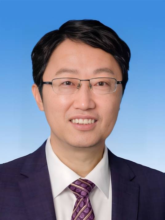 张立群(中国工程院院士,西安交通大学校长(副部长级)、党委副书记)