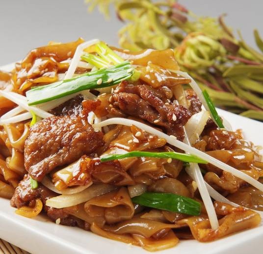 干炒牛河（广东省广州市的一道特色小吃）