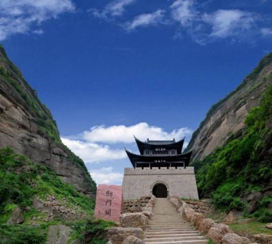 剑门关(天下第一天然隘口)
