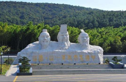 虞山（江苏省常熟市虞山）