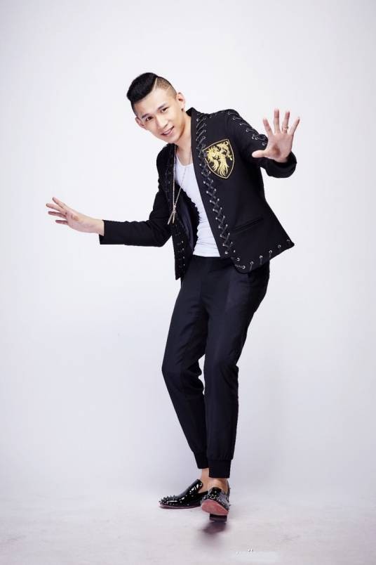 李天佑(歌手、网络主播)
