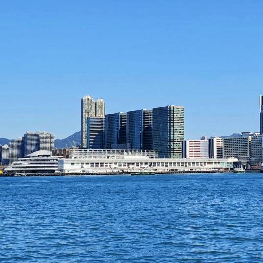海港城(香港大型商场之一)