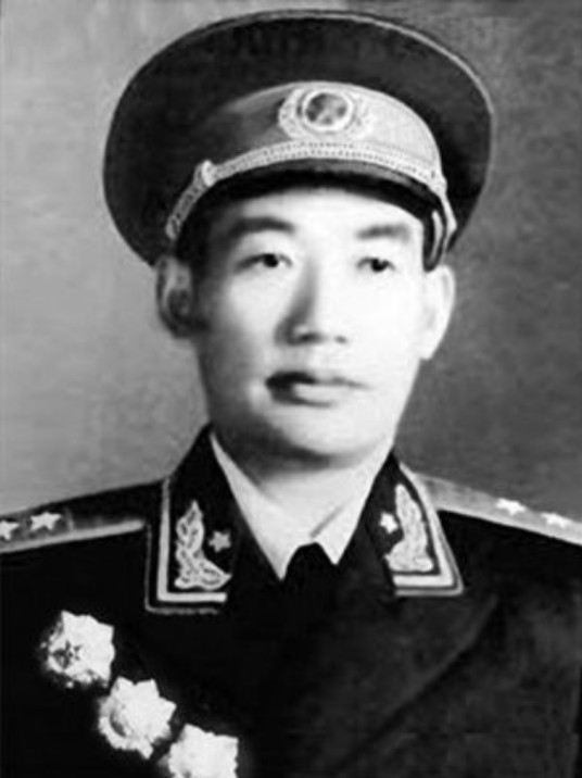 杜平(开国中将)