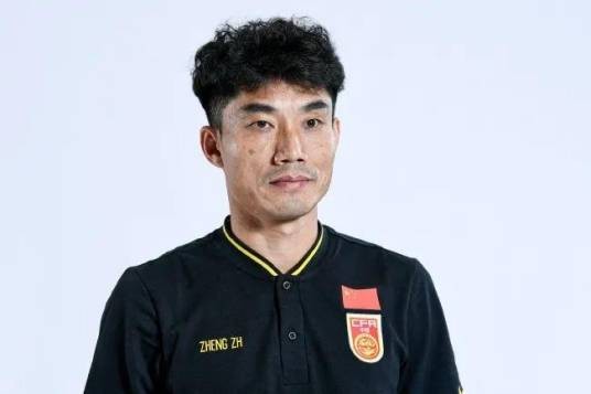 郑智（中国足球运动员、教练员）