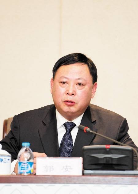郭安(江西省人大教科文卫委员会原主任委员)