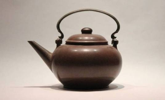 茶壶（带嘴器皿）