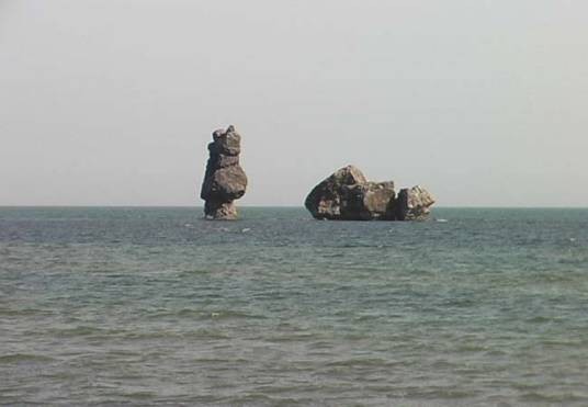 碣石（辽宁省绥中县的景点）
