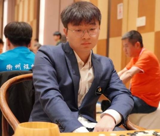 杨鼎新(中国围棋运动员)