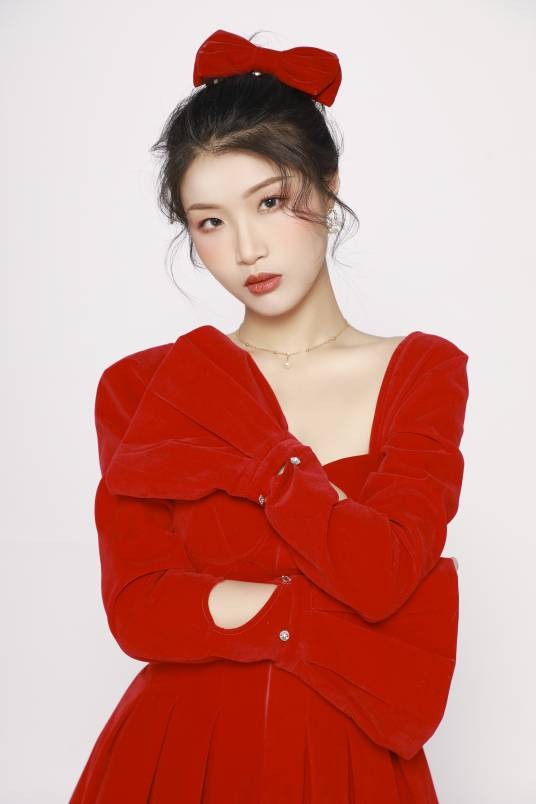 赵方婧