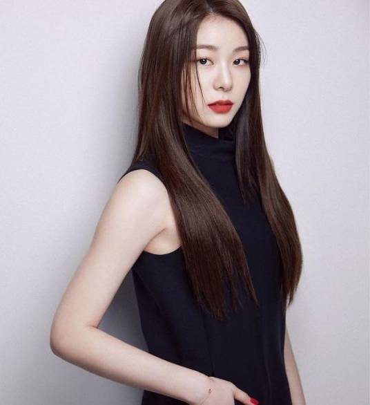 金妍儿（韩国前花样滑冰运动员）