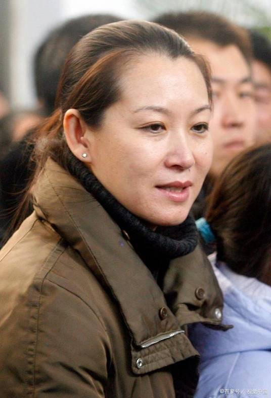 马丽娟（辽宁戏曲学校教师、赵本山的妻子）