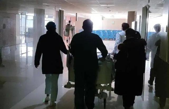 瑜伽馆老板实名举报遭同行5人打进ICU,警方对此有何说明?