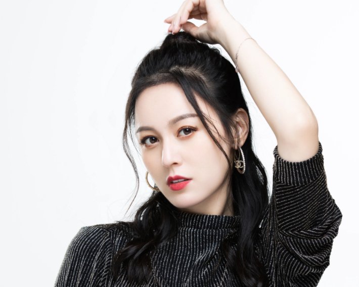 唐艺离了几次婚
