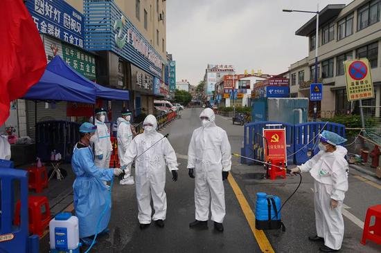 广州白云区新增10个封控区，当地采取了哪些防疫措施？