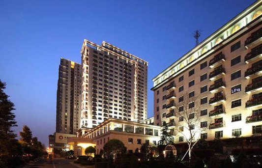 四川锦江宾馆已暂停一切经营活动,暂停的原因是什么?