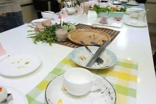 建议点菜剩太多按双倍付费，这样真的能有效制止餐饮浪费吗？