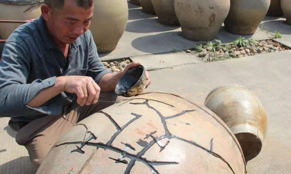 小伙重拾失传高楼米线绝活,如何让更多年轻人学习即将失传的手艺?