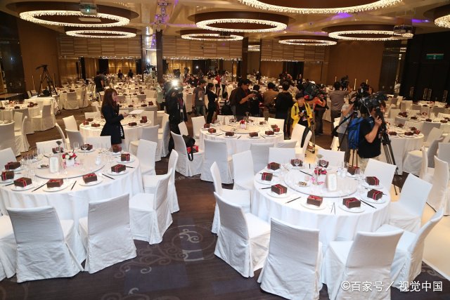 江苏一男子蹭吃婚宴顺走五粮液获刑半年,男子这一遭遇给予我们什么警示?