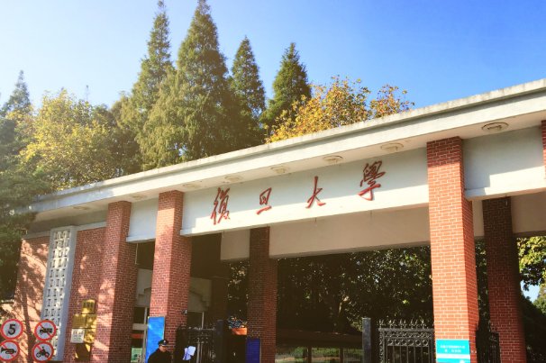 复旦送新生一盏小灯笼,送小灯笼有什么特殊含义吗?