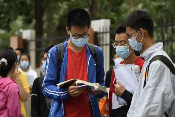 如果蔡某抄对了题……那么，故事的结局会怎样？
