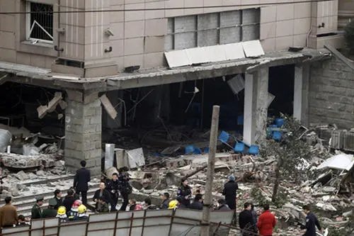 重庆垮塌食堂现场已被夷为平地,此次事故造成的人员伤亡情况如何?