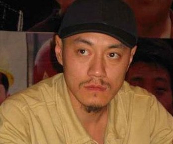 土气的雪村撞脸光头强，娶了“内地版玛丽莲梦露”，如今的他怎么样了？