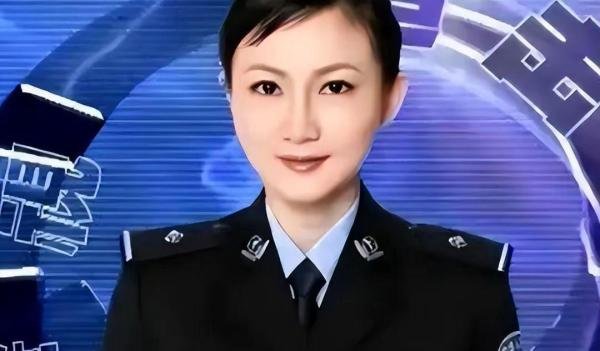 警花拥有八十二高官情人
