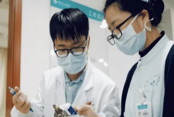 医学读研究生要几年
