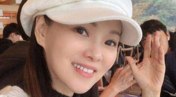 伊能静被质疑传销现已删博 网友:是知道自己被骗了吗?