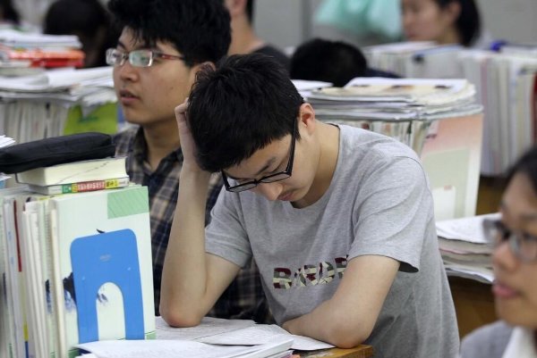 张雪峰说三种学生不能复读
